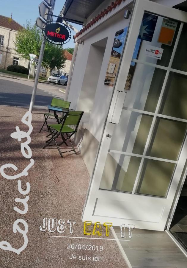 Hotel Le Merle Blanc Louchats Zewnętrze zdjęcie