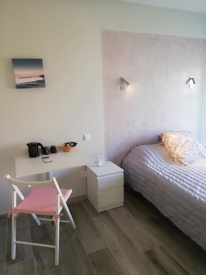 Hotel Le Merle Blanc Louchats Zewnętrze zdjęcie