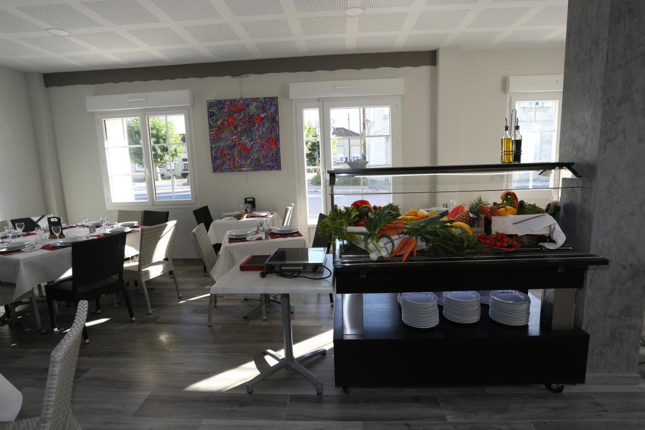 Hotel Le Merle Blanc Louchats Zewnętrze zdjęcie